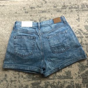 American Eagle Size 6 Mom Short